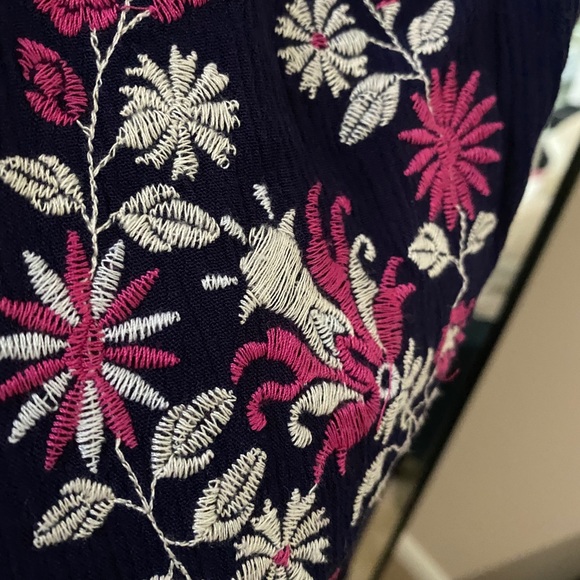 Floral Embroidered Dress - Picture 5 of 5